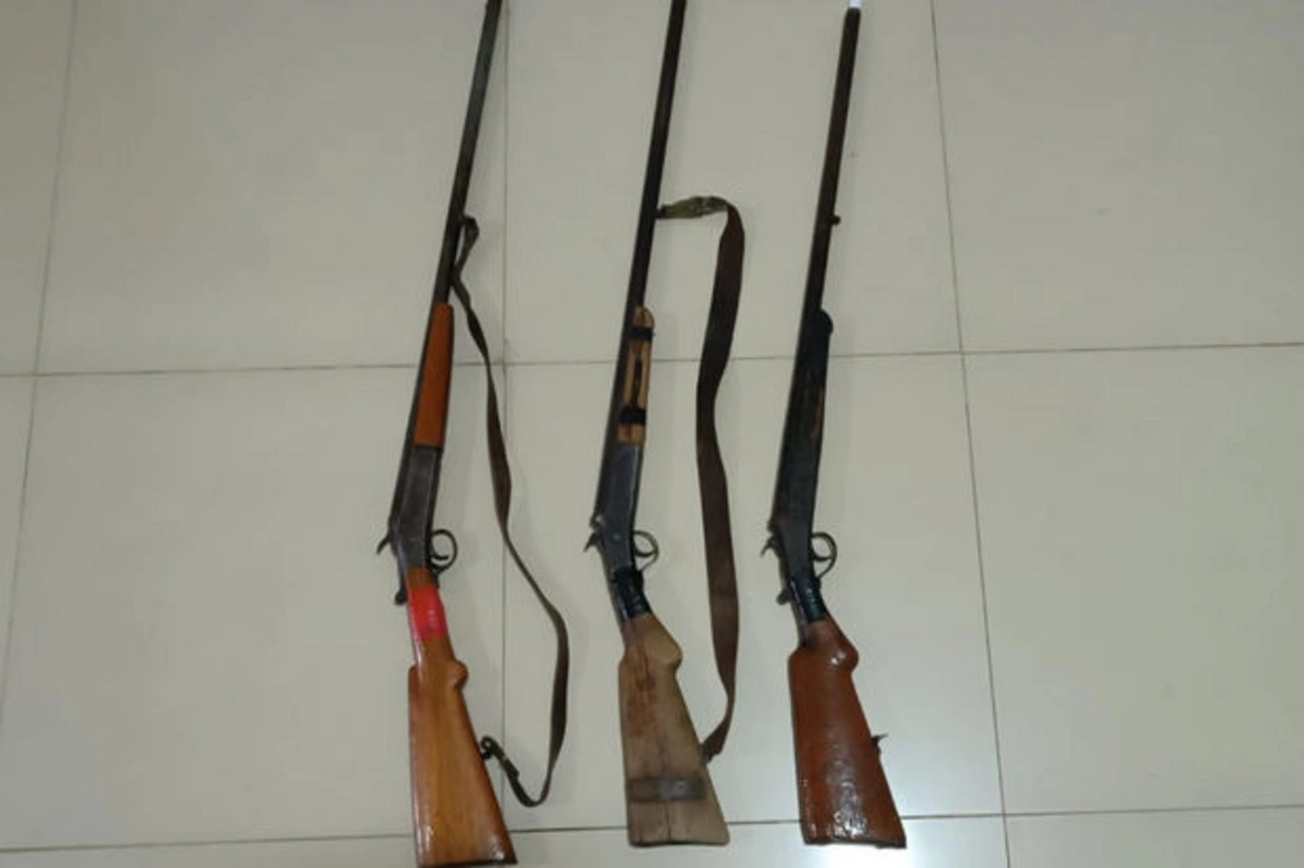 В Лачынском районе граждане добровольно сдали незаконно хранившееся огнестрельное оружие